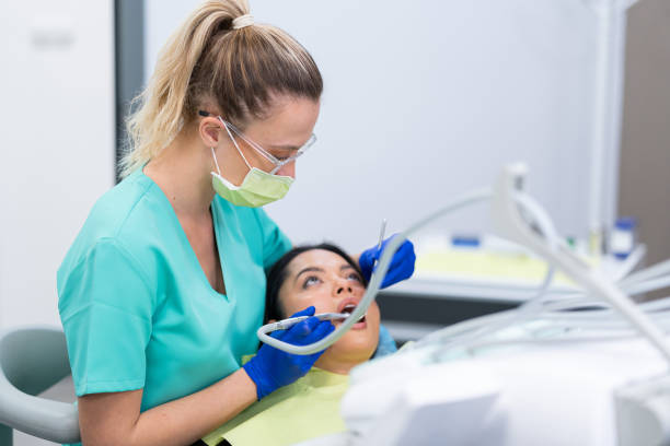 Best Emergency Tooth Extraction in Santa Fe, TX